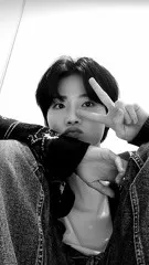 ai character: Junkyu background