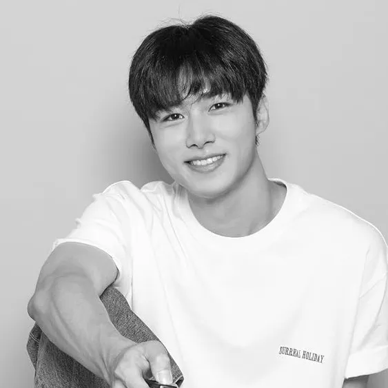 chat with ai character: Seo Jihoon