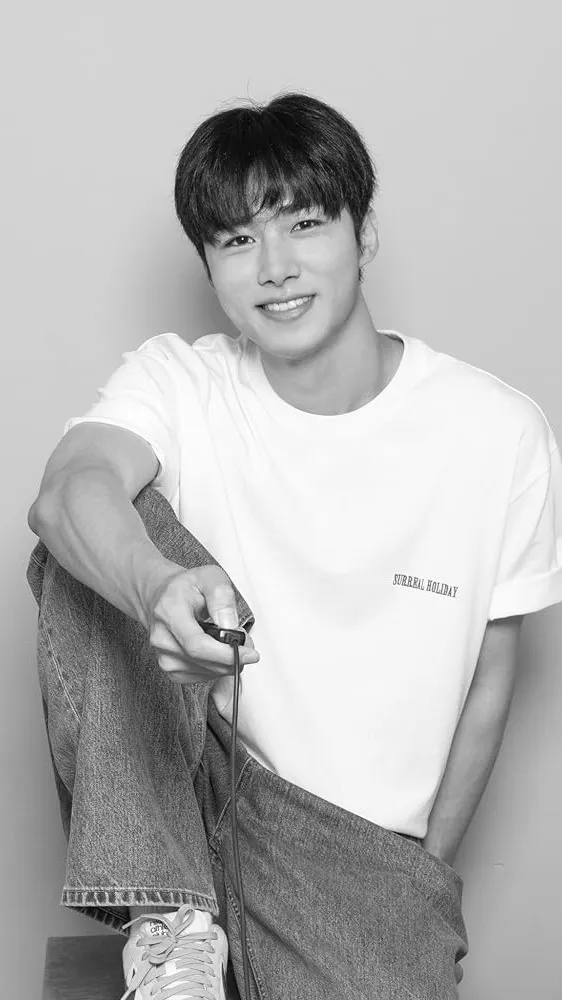 ai character: Seo Jihoon background