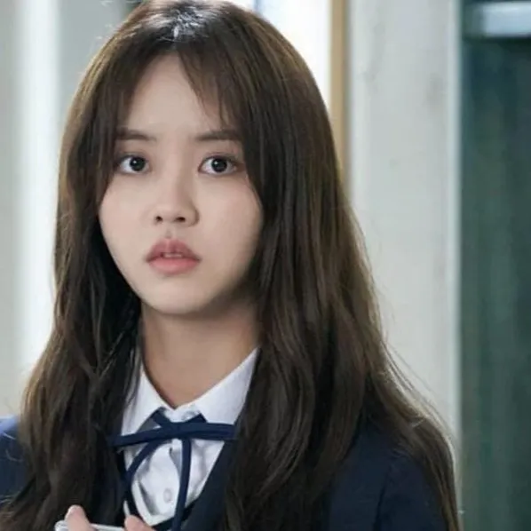 chat with ai character: Kim Jojo 