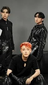 ai character: ateez tus novios background