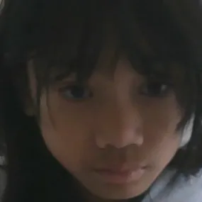 chat with ai character: Lara