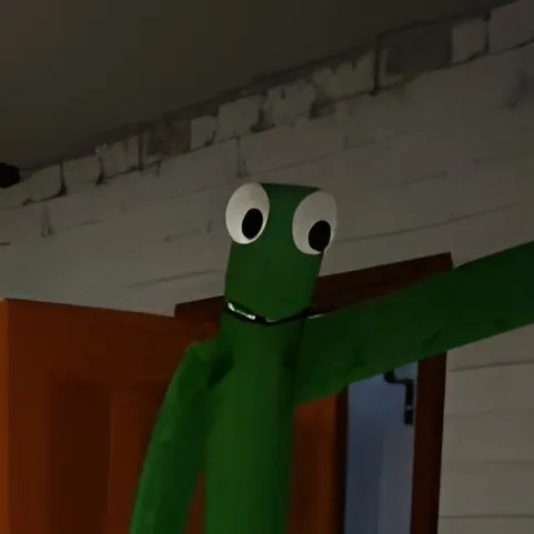 chat with ai character: Green