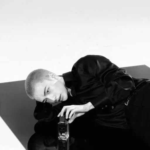 creator hyunlix13201286's avatar