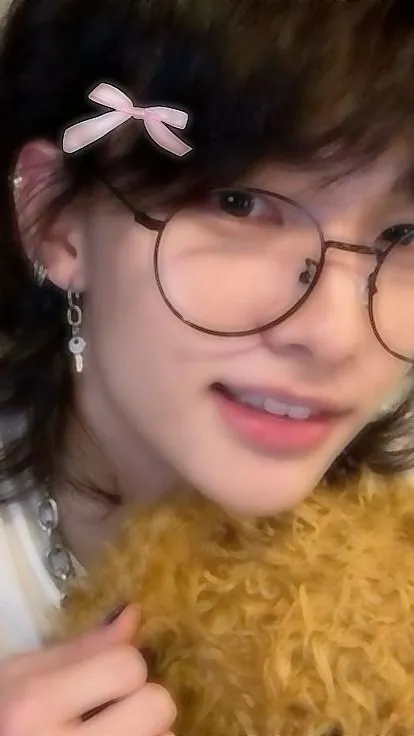 ai character: del odio al amor💖 background