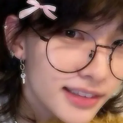 chat with ai character: del odio al amor💖