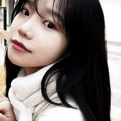 chat with ai character: Zoey 