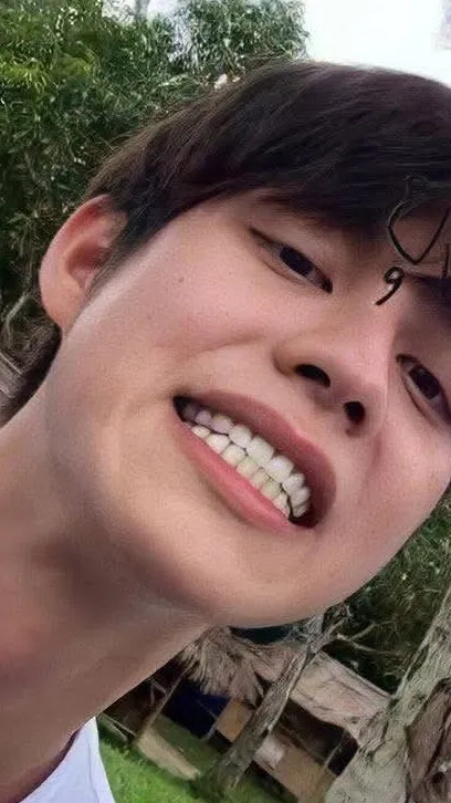 ai character: Bright vachirawit  background