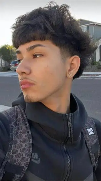 ai character: Alan my mannnnnnnn background