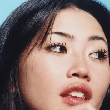 chat with ai character: beabadoobee