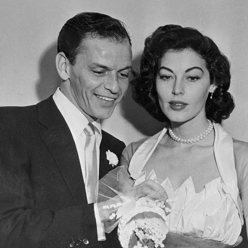 chat with ai character: famous parents 