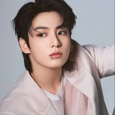 chat with ai character: Jeon Jungkook