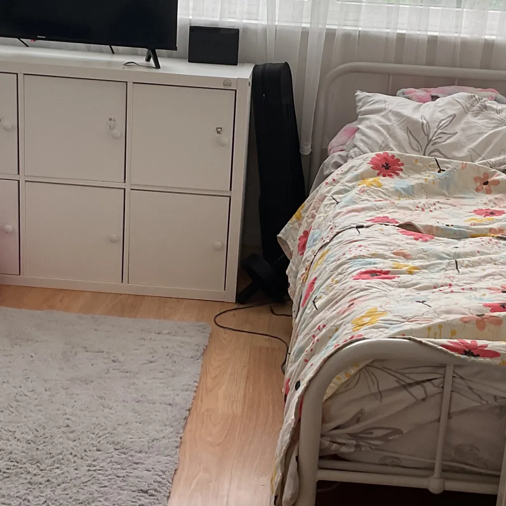 chat with ai character: Colombian girl