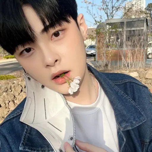 creator 🌑 𝔹𝕋𝕊 💜 ℍ𝕆ℙ𝔼 🌑⟭⟬'s avatar