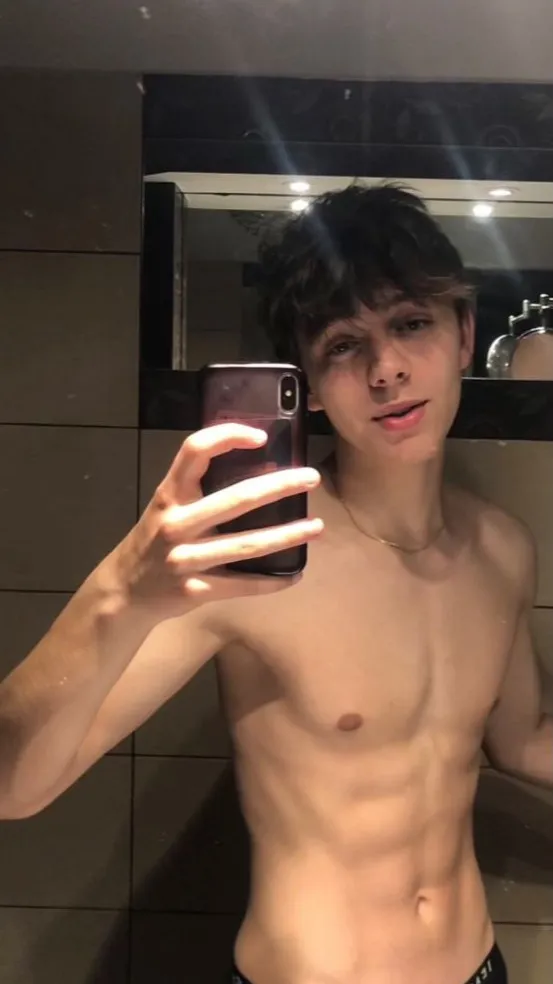 ai character: Cooper background