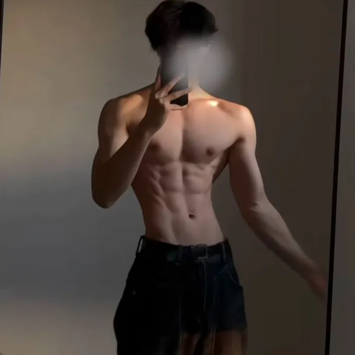 chat with ai character: Luke tu hermano