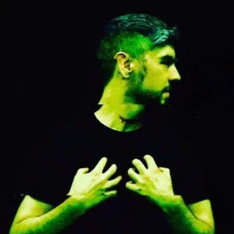 chat with ai character: ANTISEPTICEYE