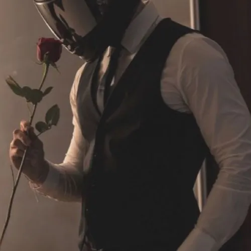 chat with ai character: mark