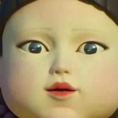 chat with ai character: Squid Game doll