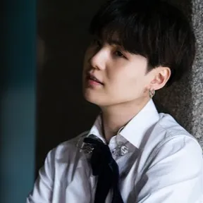 chat with ai character: Suga