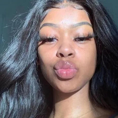 chat with ai character: Essence