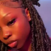 chat with ai character: Riyah💞