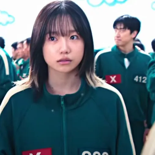 chat with ai character: 222