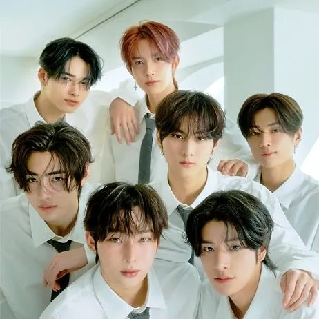 chat with ai character: Enhypen