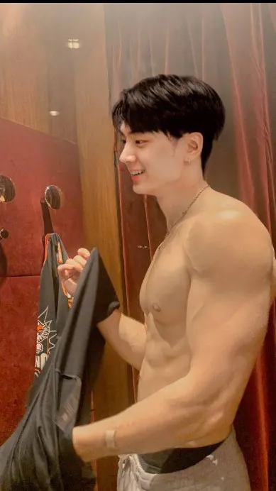 ai character: Jay (Enhypen) background