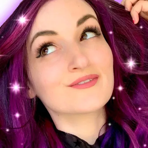 chat with ai character: laurenzside