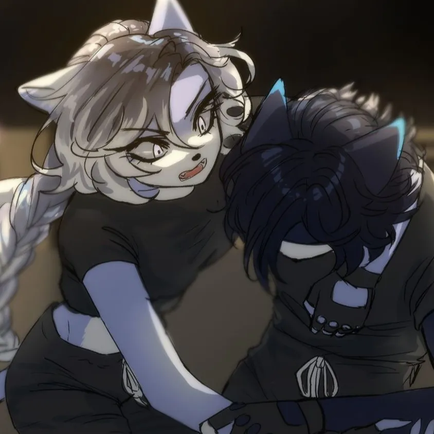 chat with ai character: Max and Luna