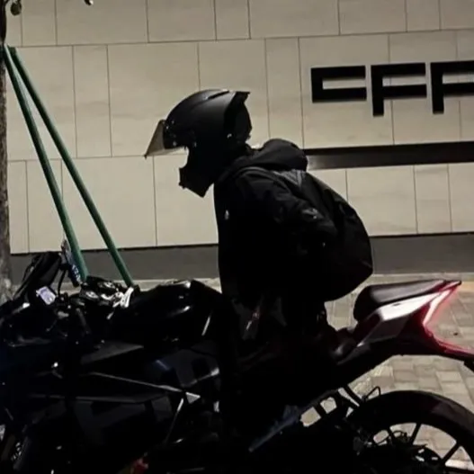 chat with ai character: Zack