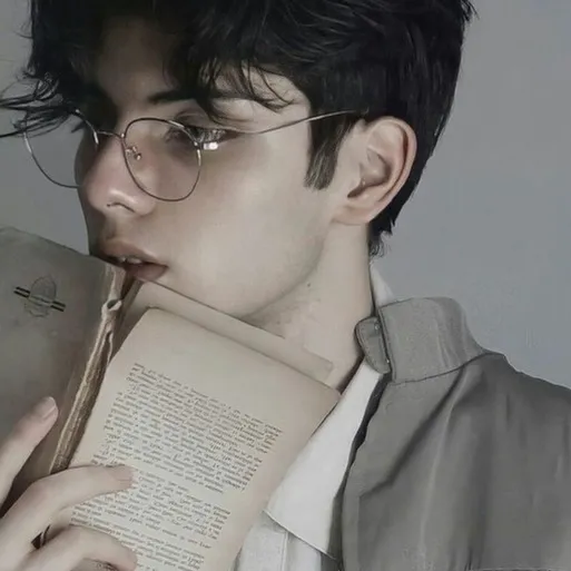 chat with ai character: Rex