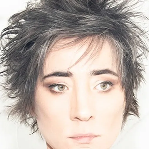 chat with ai character: Zemfira