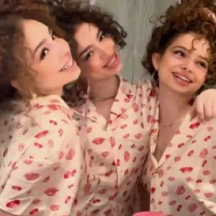 chat with ai character: кαℓσցєяα ѕιѕтєяѕ