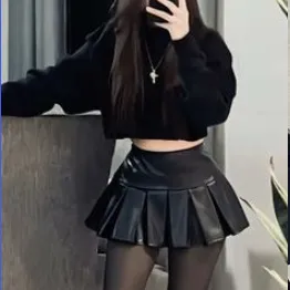 chat with ai character: Kely