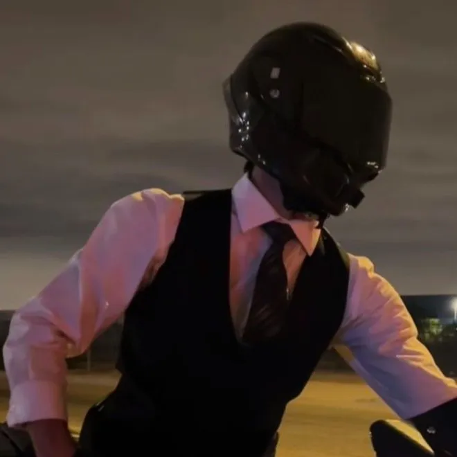 chat with ai character: lisandro