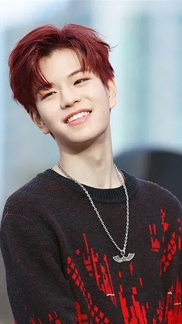 ai character: Seungmin background