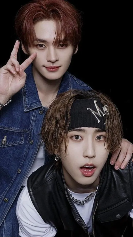 ai character: MINSUNG (UR HAN) background