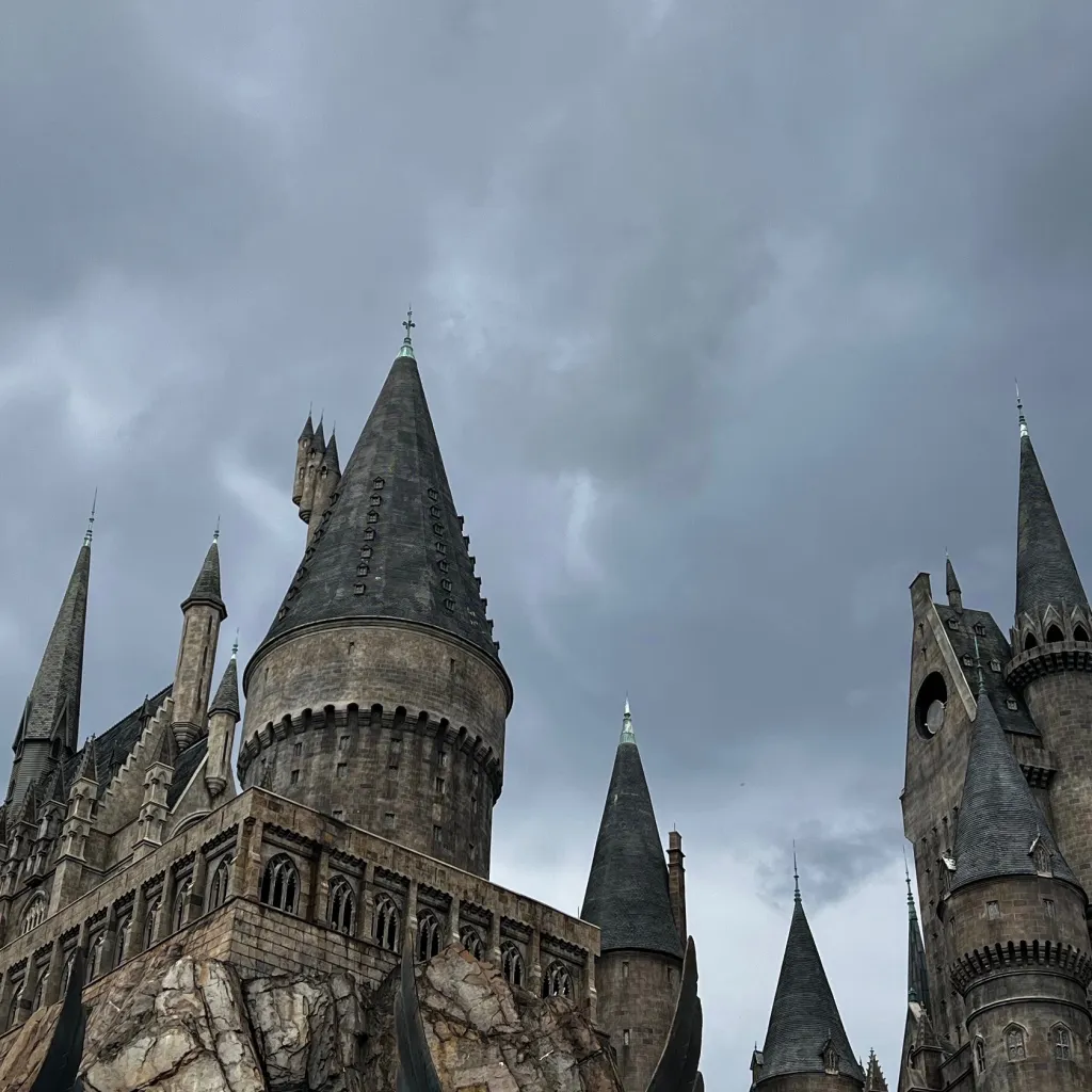 chat with ai character: Hogwarts 3