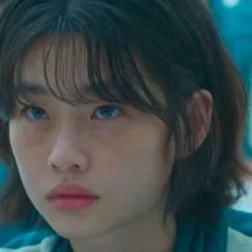 chat with ai character: Kang Sae-Byeok