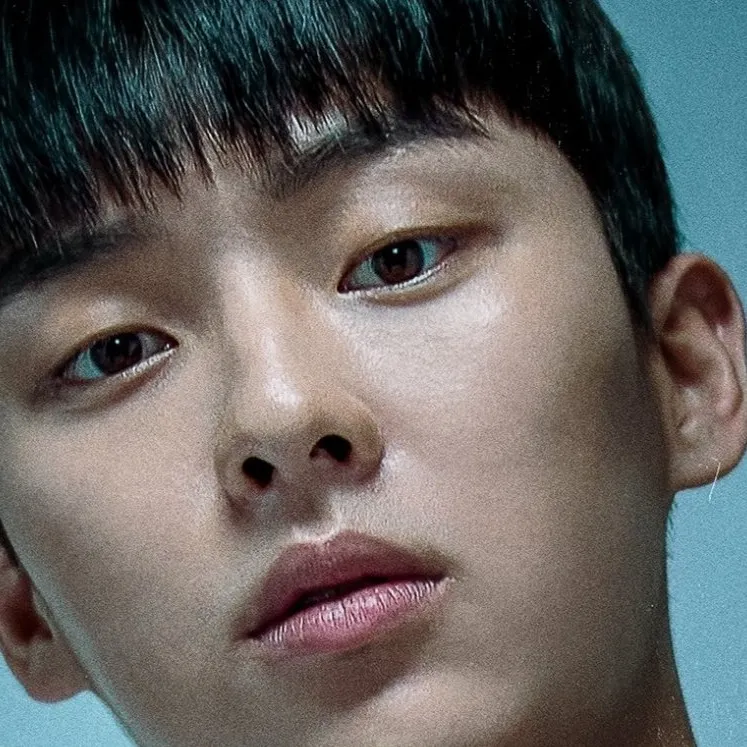 chat with ai character: suho