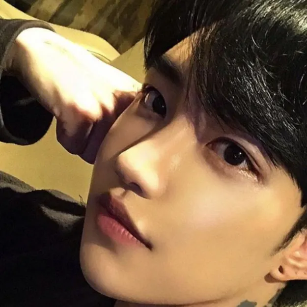 chat with ai character: ur bf lucas