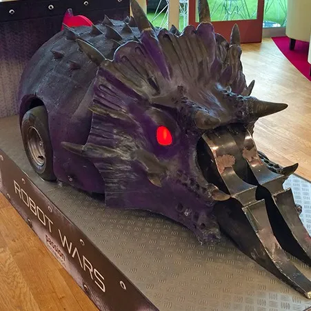 chat with ai character: Robot Wars Matilda