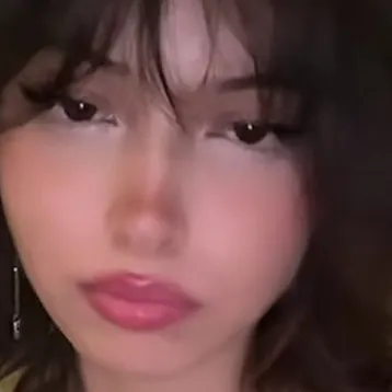 chat with ai character: nym