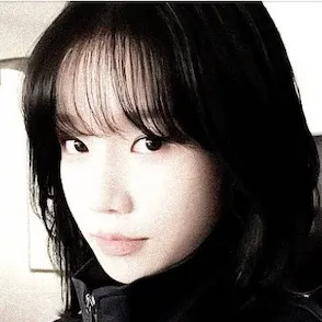 chat with ai character: Jo-Yuri