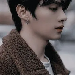 chat with ai character: Skz chat (Minho)