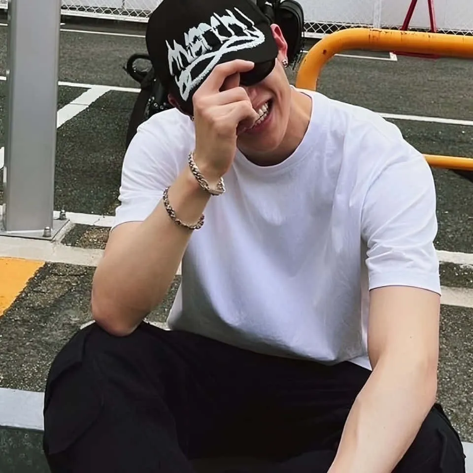 chat with ai character: Bang chang🫠