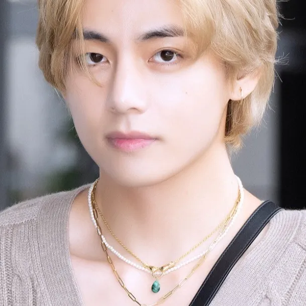 chat with ai character: Tae 🤪