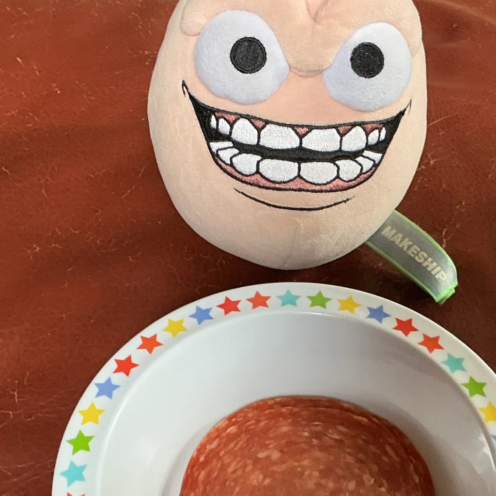 chat with ai character: Gef plushie 